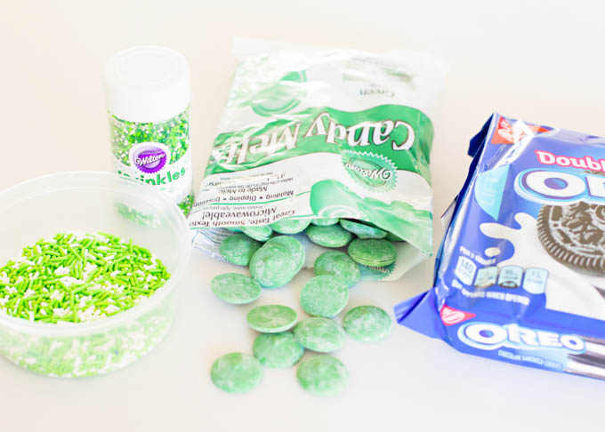 St. Patrick's Day Oreos