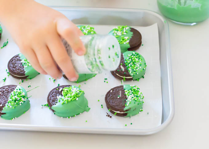 St. Patrick's Day Oreos